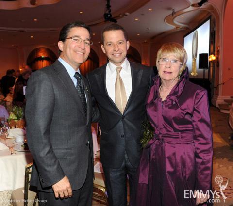 Bruce Rosenblum, Jon Cryer and Kathryn Joosten attend the 21st Annual Hall of Fame Gala