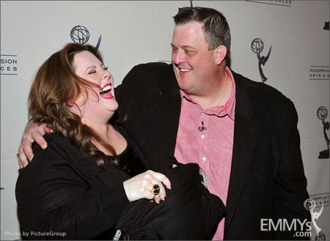 Melissa McCarthy and Billy Gardell arrive at an Evening with Mike & Molly