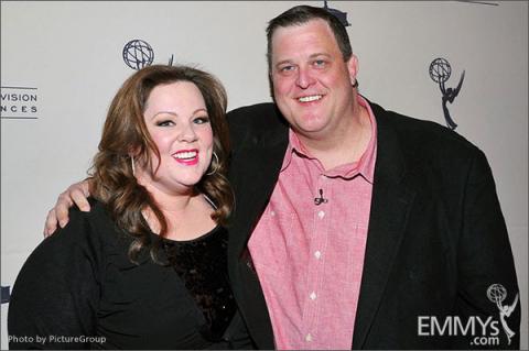 Melissa McCarthy and Billy Gardell arrive at an Evening with Mike & Molly