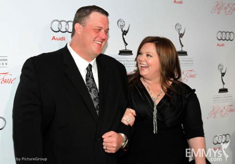 Billy Gardell and Melissa McCarthy arrive at the 21st Annual Hall of Fame Gala