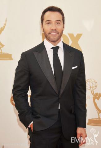 Jeremy Piven arrives at the Academy of Television Arts & Sciences 63rd Primetime Emmy Awards at Nokia Theatre L.A. Live 