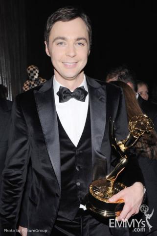  Jim Parsons poses with the award for Outstanding Lead Actor in a Comedy Series for "The Big Bang Theory" 