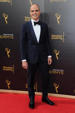 Michael Kelly on the red carpet at the 2016 Creative Arts Emmys. 