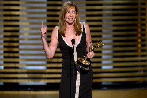 Allison Janney accepts the award for Outstanding Guest Actress for her work on Masters of Sex.
