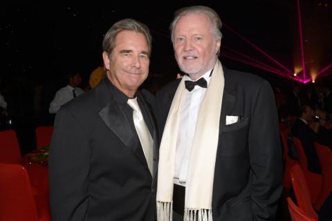 Beau Bridges (l) of Masters of Sex and Jon Voight (r) of Ray Donovan at the 2014 Creative Arts Emmys ball.