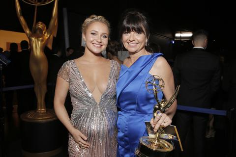 Hayden Panettiere (l) of Nashville and director Gail Mancuso (r) of Modern Family  at the 66th Emmys.