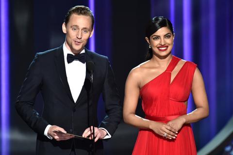 Tom Hiddleston and Priyanka Chopra present an award at the 2016 Primetime Emmys.