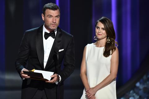 Liev Shreiber and Keri Russell present an award at the 2016 Primetime Emmys.