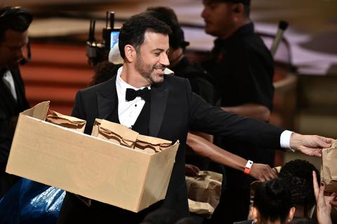 Jimmy Kimmel hands out peanut butter and jelly sandwiches at the 2016 Primetime Emmys.