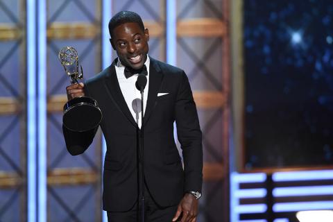 Sterling K. Brown accepts an award at the 2017 Primetime Emmys.